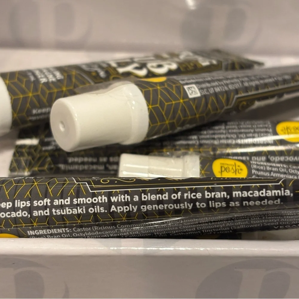 Perfectly Posh Being on the Bubbly Lip Oil - Sparkling Champagne and Ginger 🥂